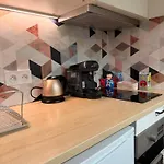 Charming Apartment In Montmartre