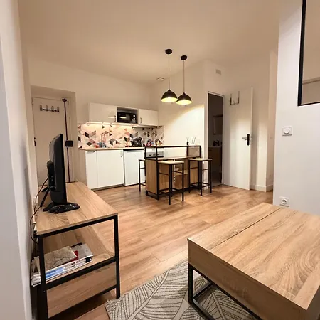 Appartamento Charming In Montmartre Parigi